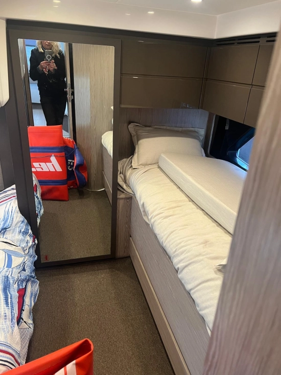 Azimut Atlantis 43 usata in vendita