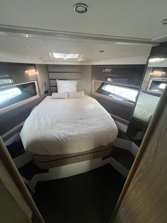 Azimut Atlantis 43 usata in vendita