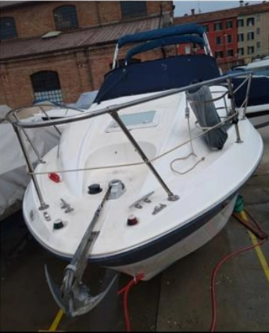 Bayliner 245 Sb usado à venda
