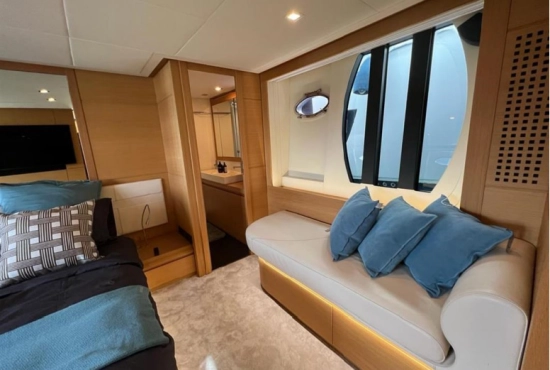 Pershing 64 de segunda mano en venta