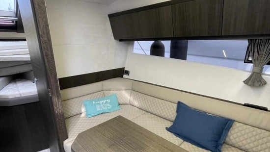 Galeon 425 HT usado à venda