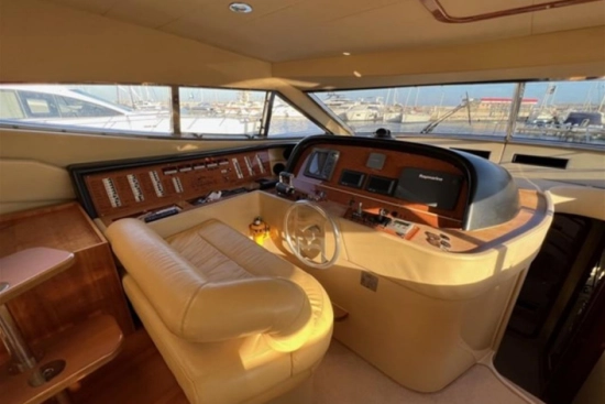 Ferretti 590 usata in vendita