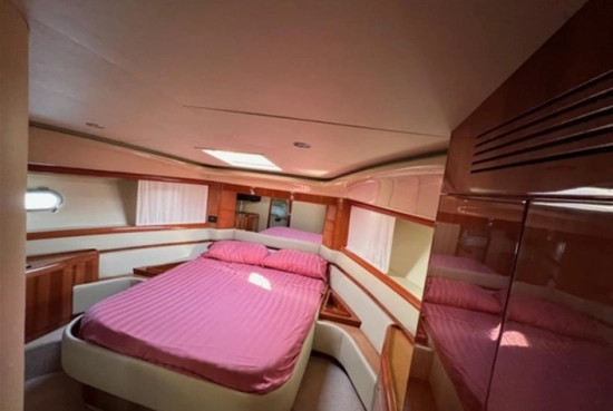 Ferretti 590 usata in vendita