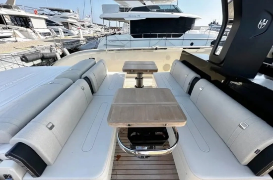 Invictus Yacht TT460 usata in vendita
