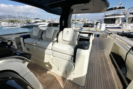 Invictus Yacht TT460 usata in vendita