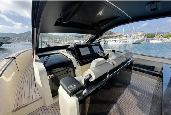 Invictus Yacht TT460 usata in vendita
