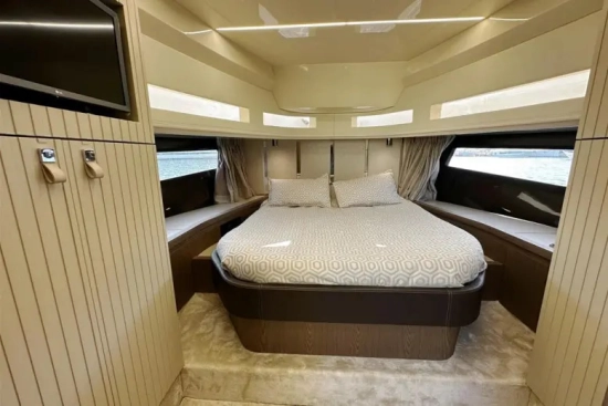 Invictus Yacht TT460 de segunda mano en venta
