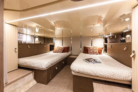 Invictus Yacht TT460 de segunda mano en venta