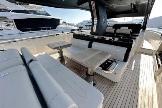 Invictus Yacht TT460 de segunda mano en venta