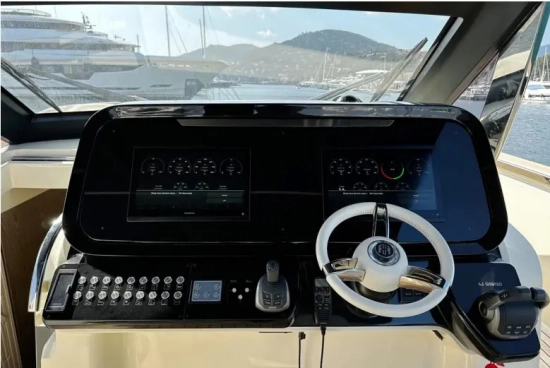 Invictus Yacht TT460 de segunda mano en venta