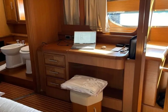 Mochi Craft 74 Dolphin usata in vendita
