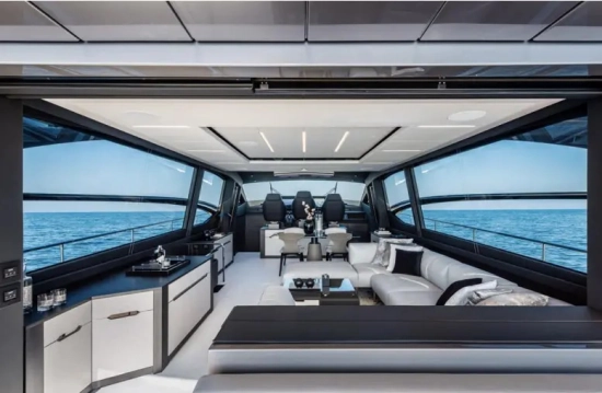 Pershing 8X usata in vendita