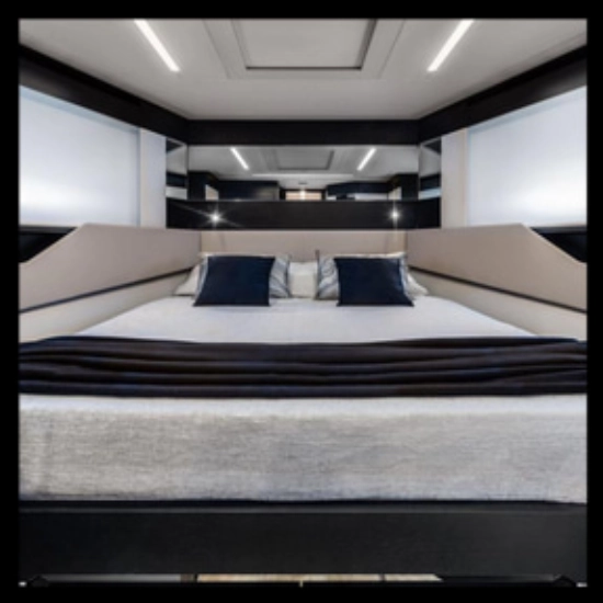 Pershing 8X usata in vendita