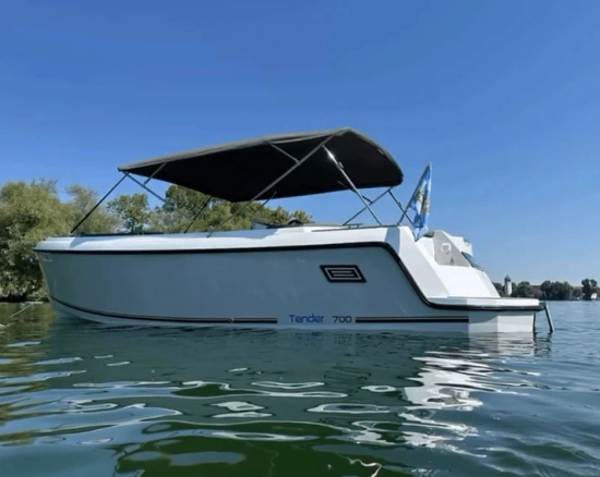 Aqua 24 T7 700 tender nuova in vendita