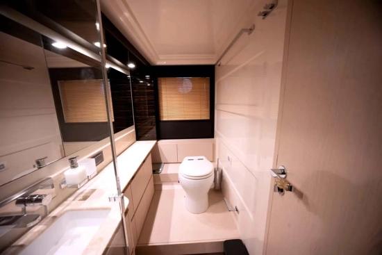 Azimut 66 usata in vendita