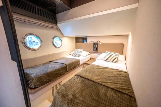 Azimut 66 usata in vendita