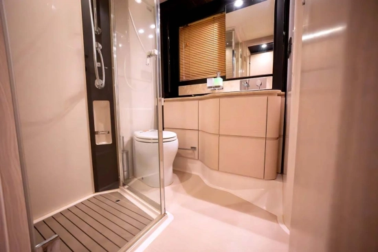 Azimut 66 usata in vendita
