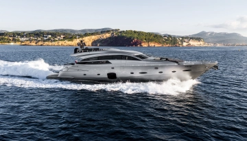 Pershing 92 usata in vendita