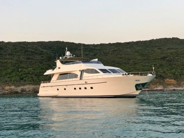 Falcon Yachts 86 usado à venda