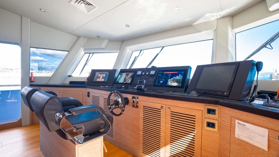 Numarine 32XP usado à venda