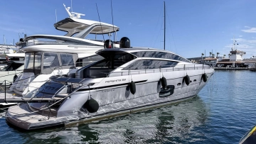 Pershing 62 usata in vendita