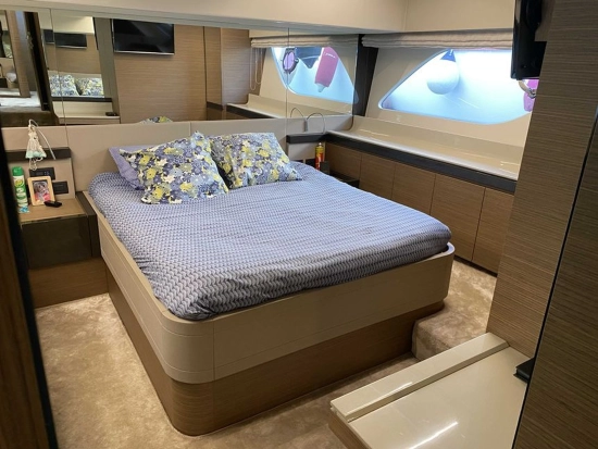 Ferretti 550 de segunda mano en venta