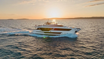 Ferretti 1000 usata in vendita