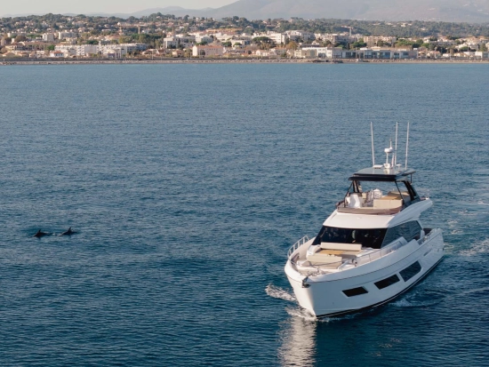 Ferretti 720 usado à venda