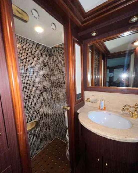 Custom Line Navetta 27 usata in vendita
