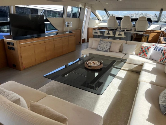 Pershing 92 usado à venda