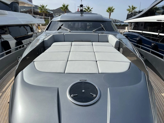 Pershing 92 usado à venda