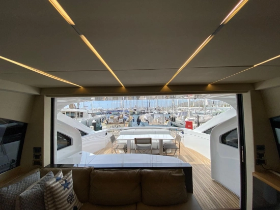 Pershing 70 usata in vendita