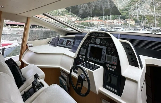 Pershing 76 de segunda mano en venta