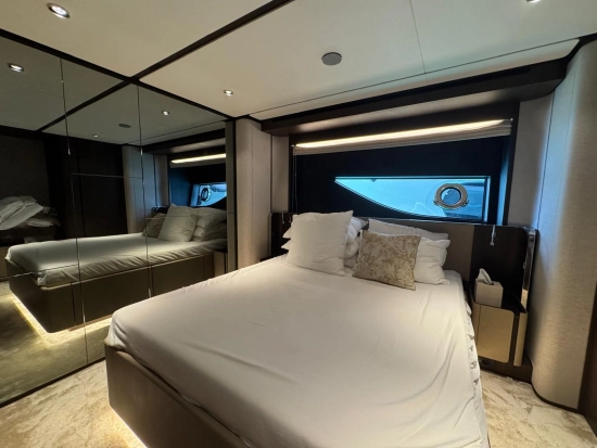 Ferretti 860 de segunda mano en venta
