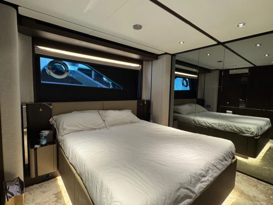 Ferretti 860 de segunda mano en venta