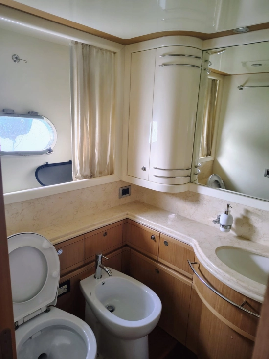 Ferretti 830 de segunda mano en venta