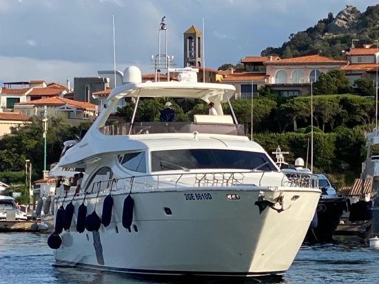 Ferretti 830 de segunda mano en venta