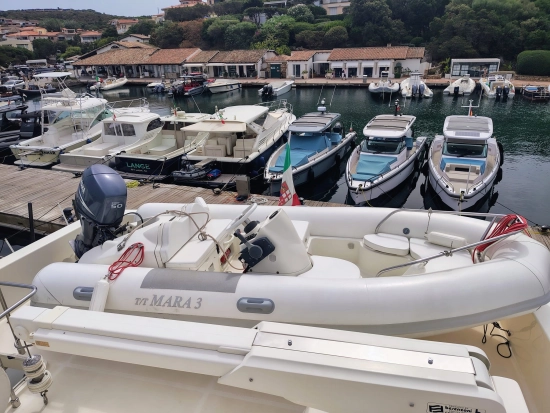 Ferretti 830 de segunda mano en venta