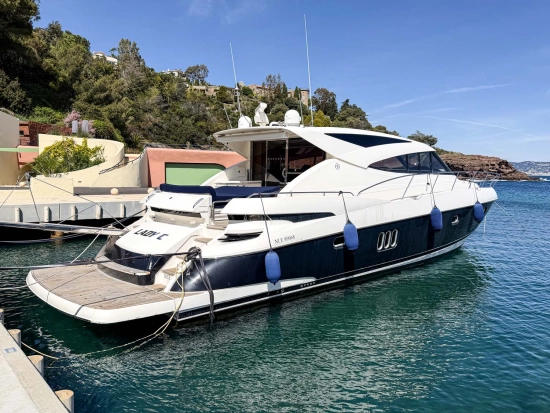 Riviera 5800 Sport Yacht usata in vendita