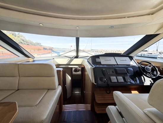 Riviera 5800 Sport Yacht usata in vendita