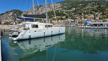 Lagoon 450 F usata in vendita
