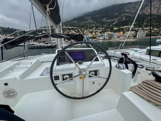 Lagoon 450 F usata in vendita