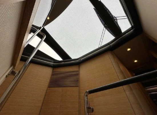 Azimut 64 usado à venda