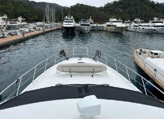 Azimut 64 usado à venda