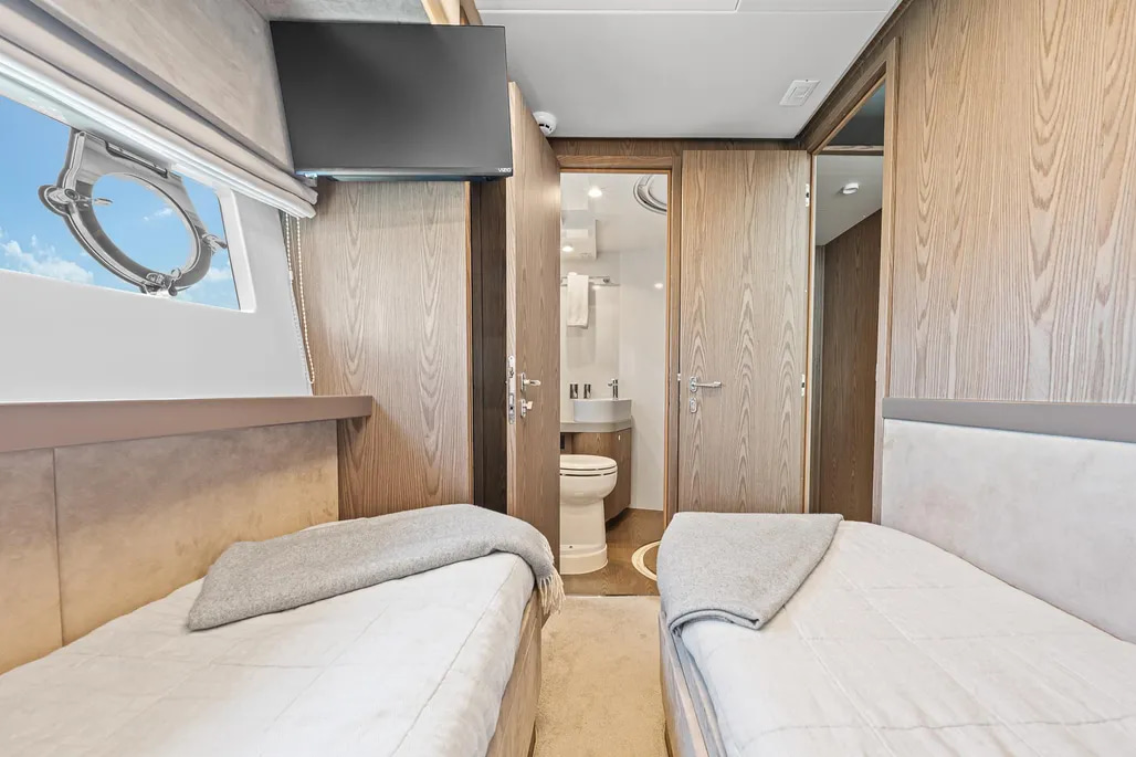 Ferretti 550 de segunda mano en venta