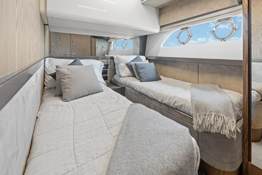Ferretti 550 de segunda mano en venta