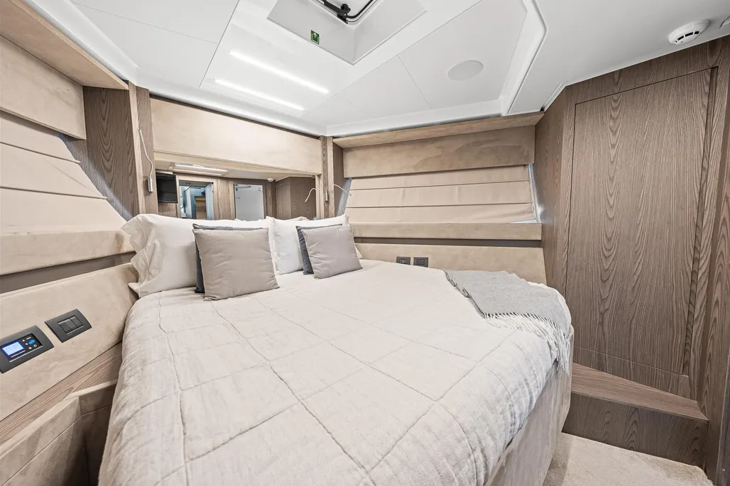 Ferretti 550 de segunda mano en venta
