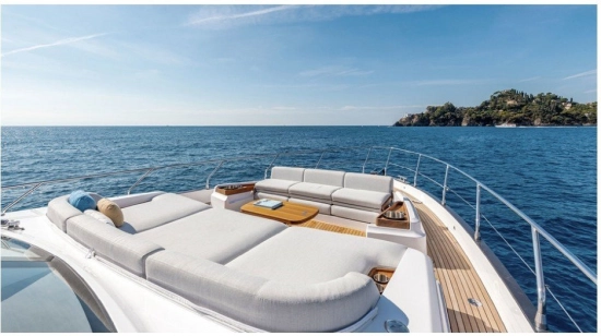 Azimut 68 usado à venda