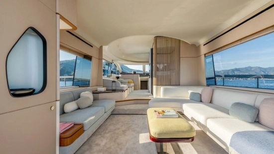 Azimut 68 usado à venda