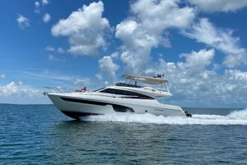 Ferretti 650 usado à venda